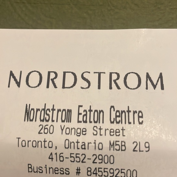 100% authentic Gucci belt comes with bag & receipts - Picture 4 of 4